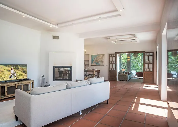 By Interhome Colares