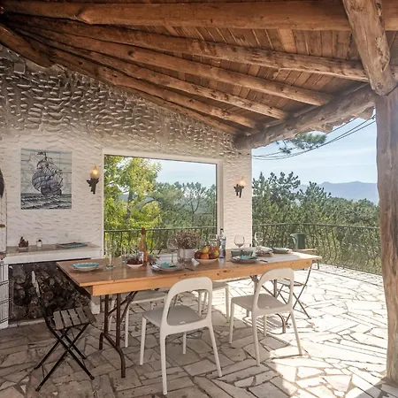 By Interhome